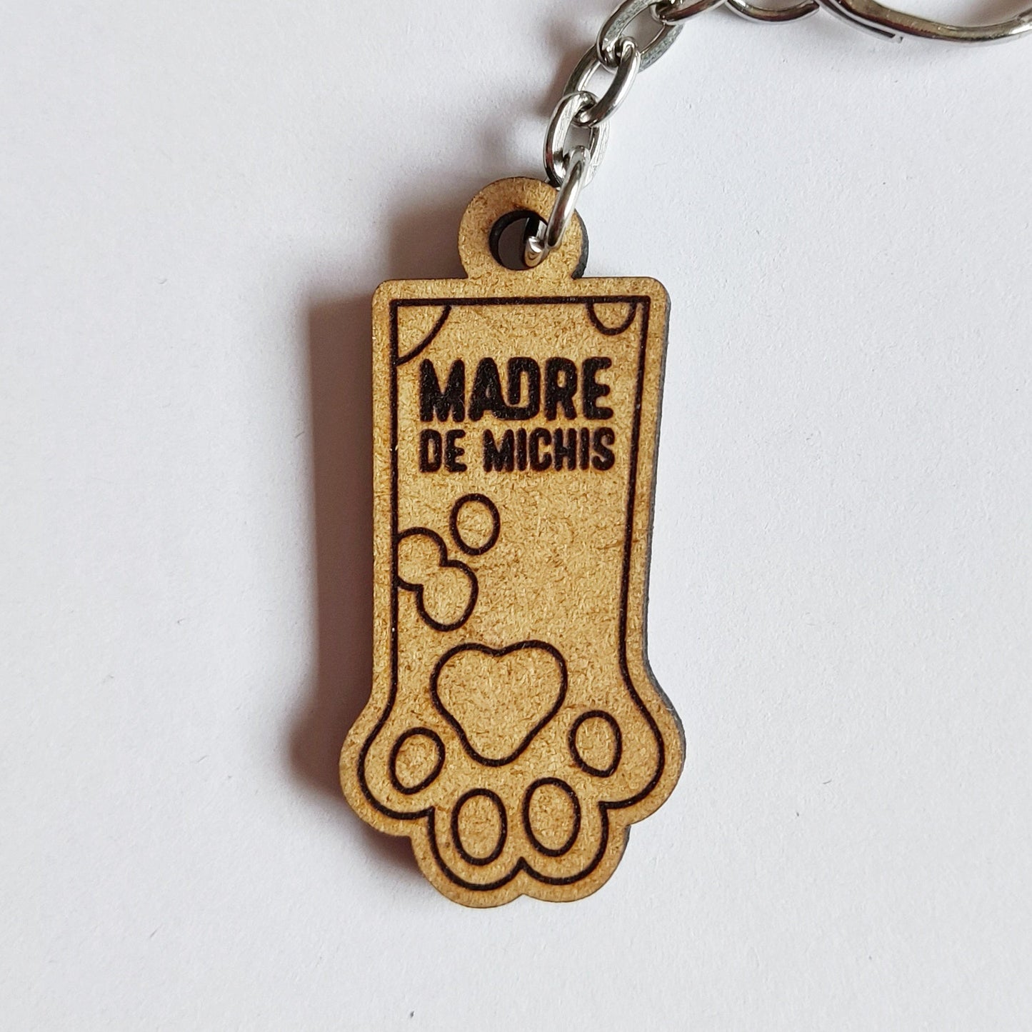 Llavero o imán "Madre de michis"