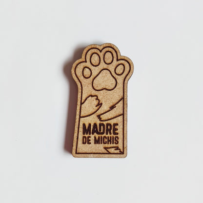 Llavero o imán "Madre de michis"