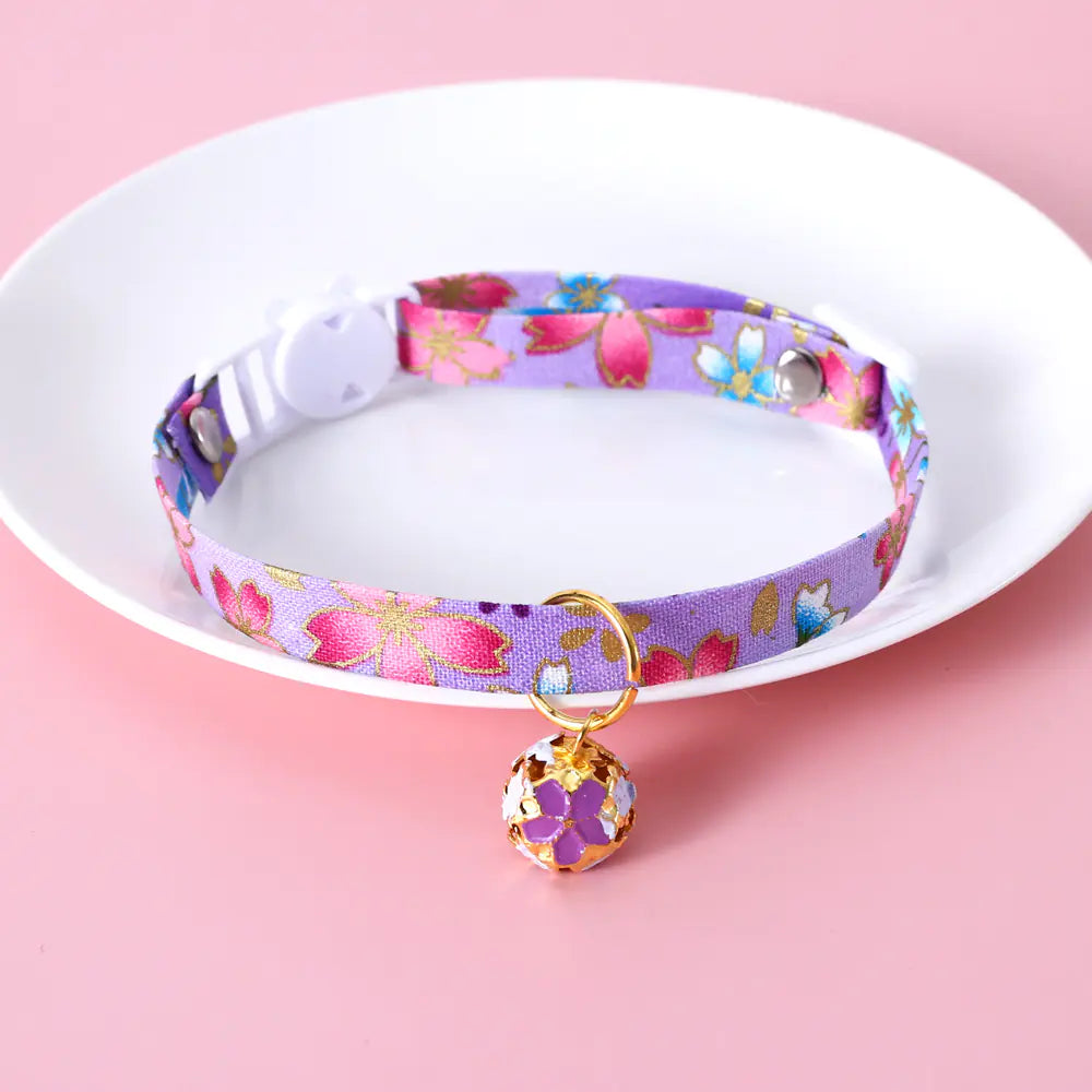🐾 Collar Ajustable para Mascotas con Campanita Hueca