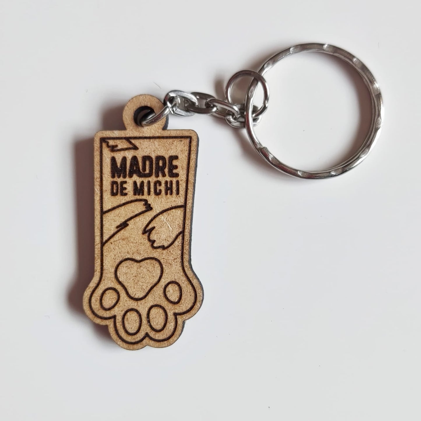 Llavero o imán "Madre de michis"