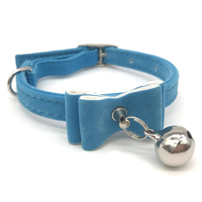 Collar para mascotas con cascabel y lazo para gatos😻