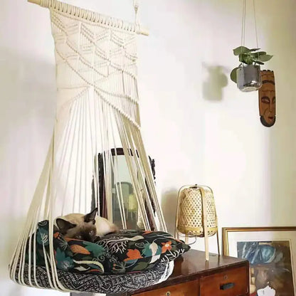 🐾 Cama Colgante Bohemia para Gato – Diseño Artesanal con Encaje