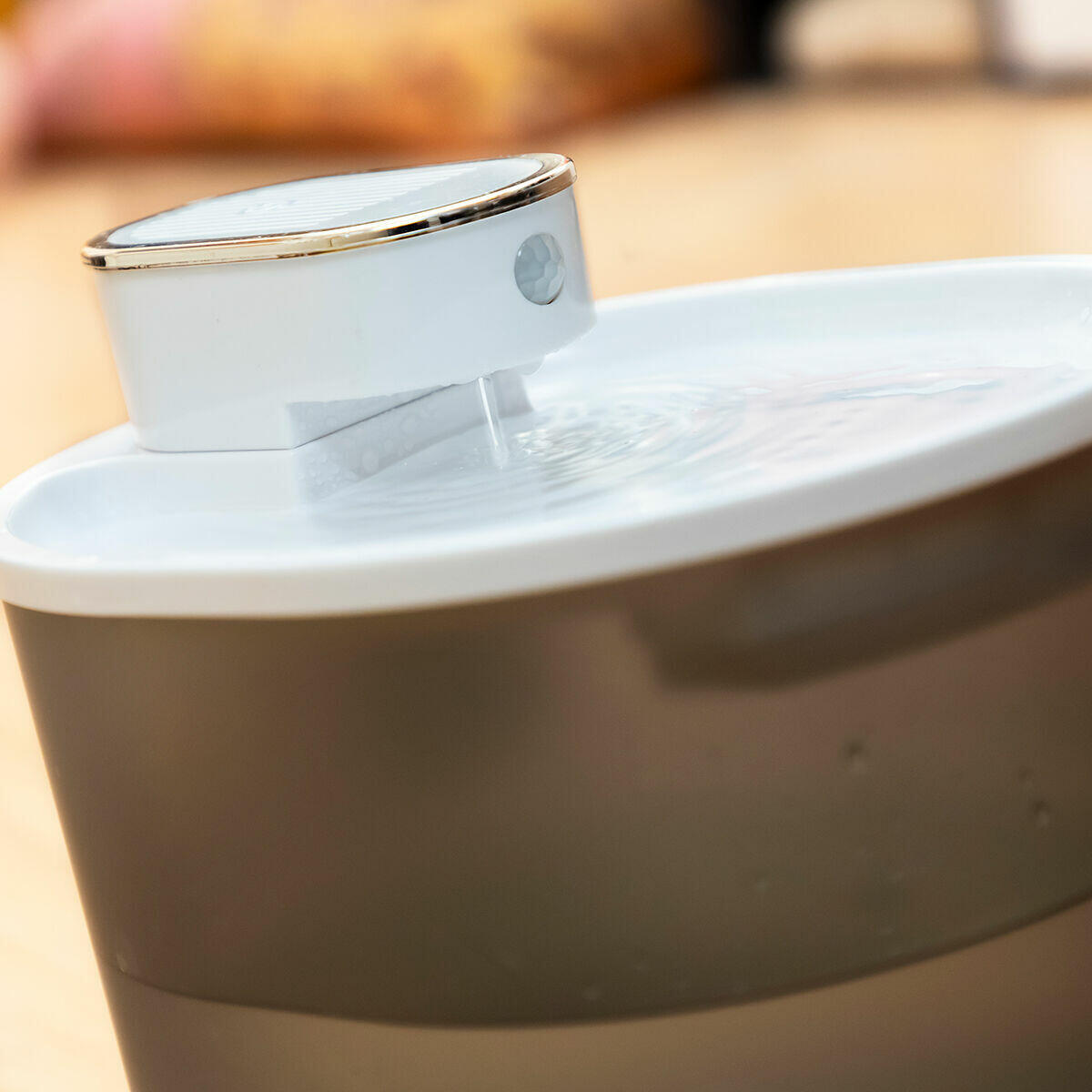 Fuente para Mascotas Recargable con Sensor Refopet