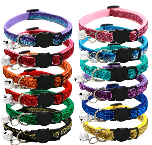 Collar ajustable y lleno de color para tu gato, con una divertida campanita incluida