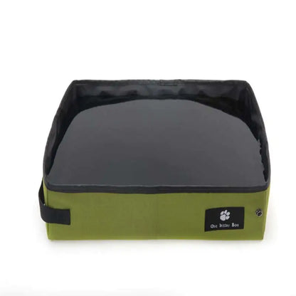 Arenero portátil y plegable para gatos – ideal para viajes al aire libre.